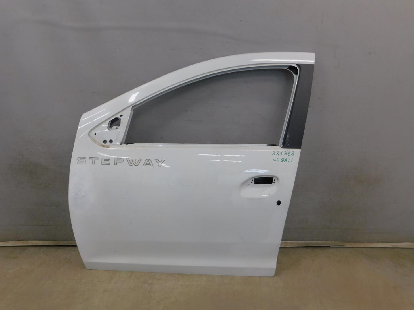 Дверь передняя левая