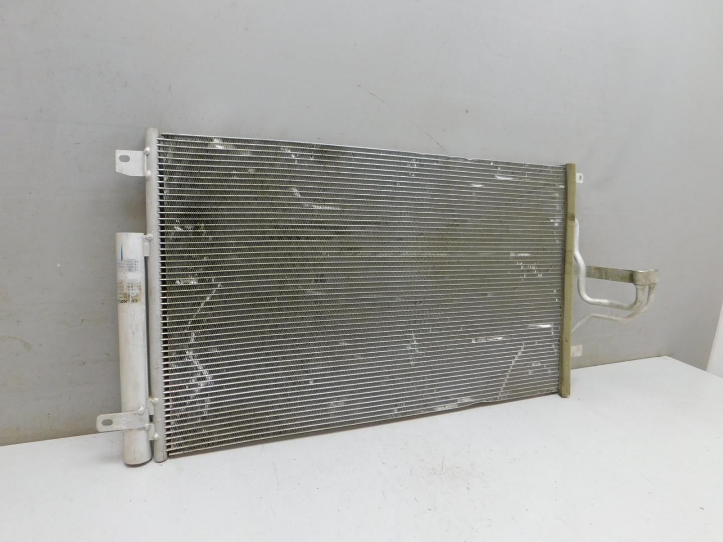 Радиатор кондиционера / конденсер