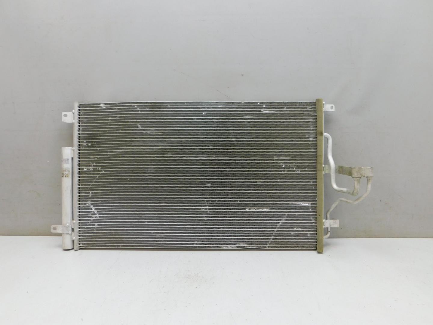 Радиатор кондиционера / конденсер