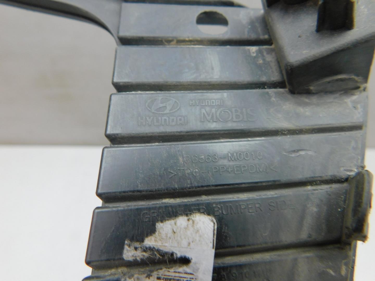 Решетка в бампер левая