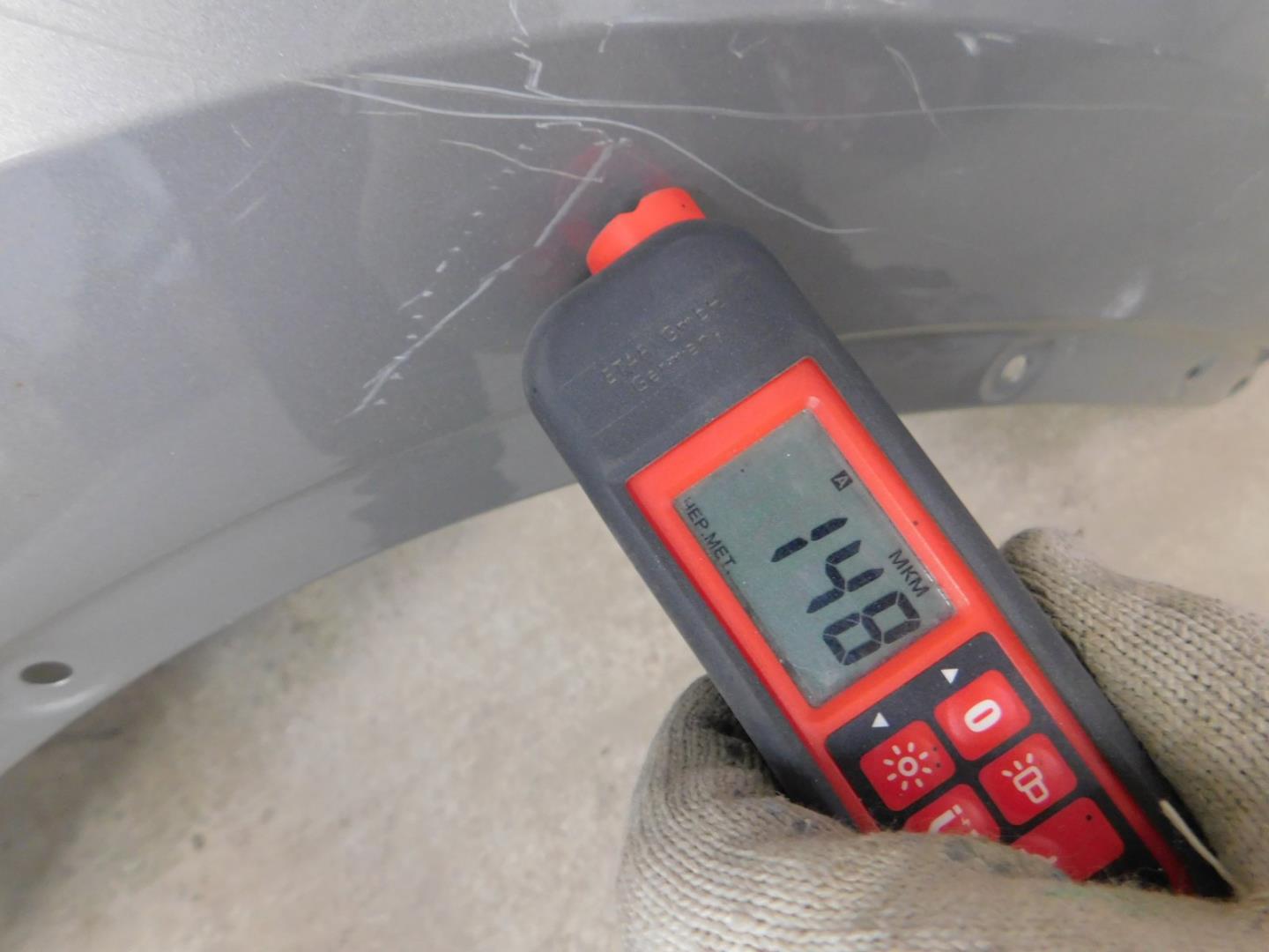 Крыло переднее левое