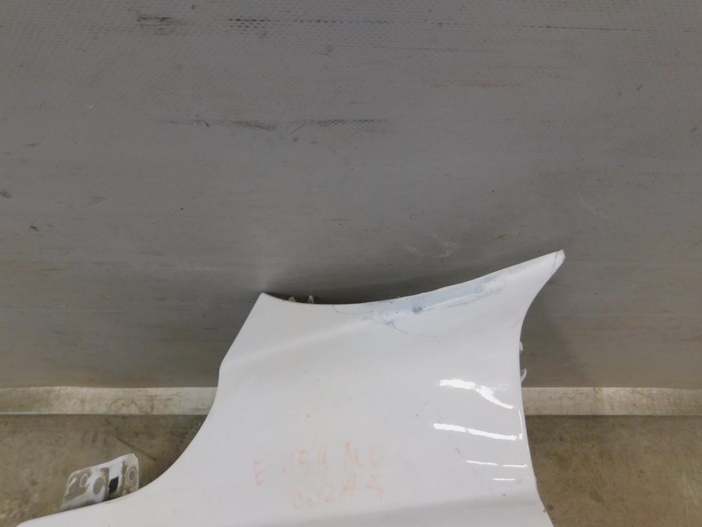 Крыло переднее левое