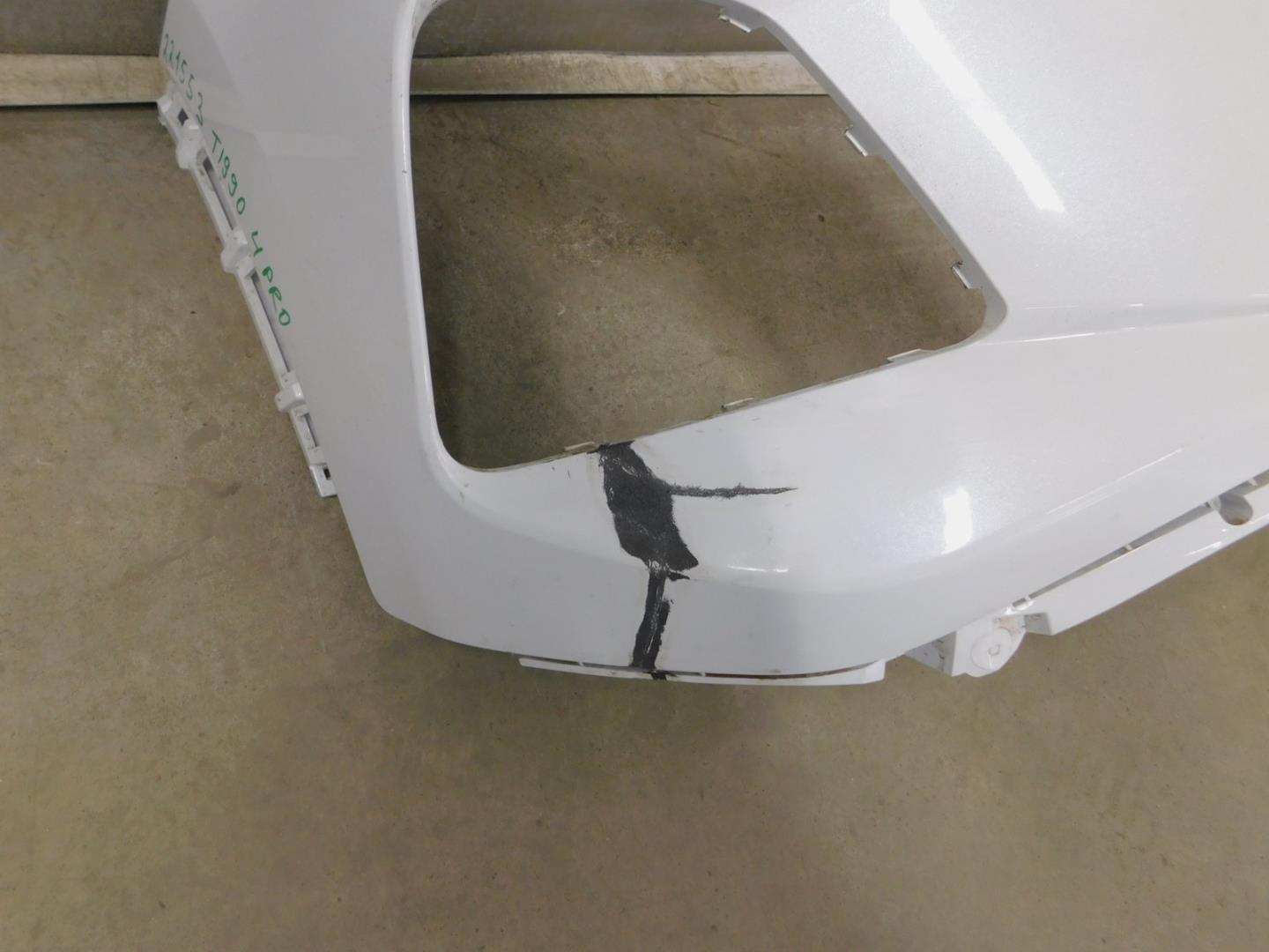 Бампер передний