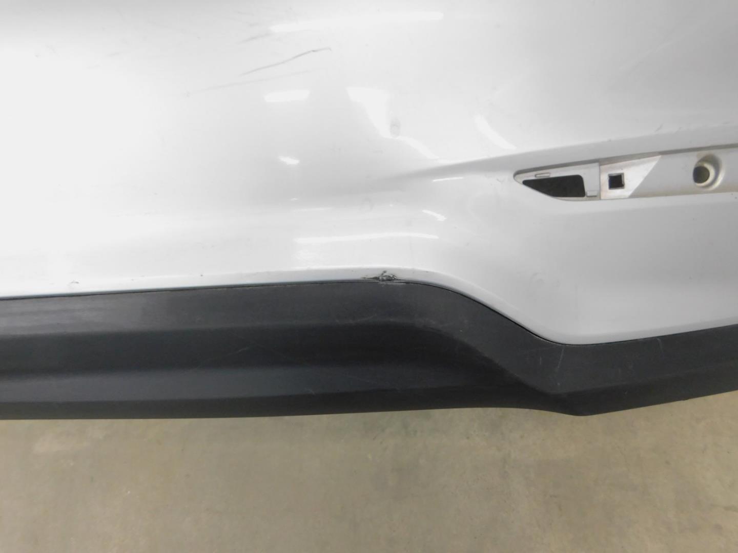 Бампер задний