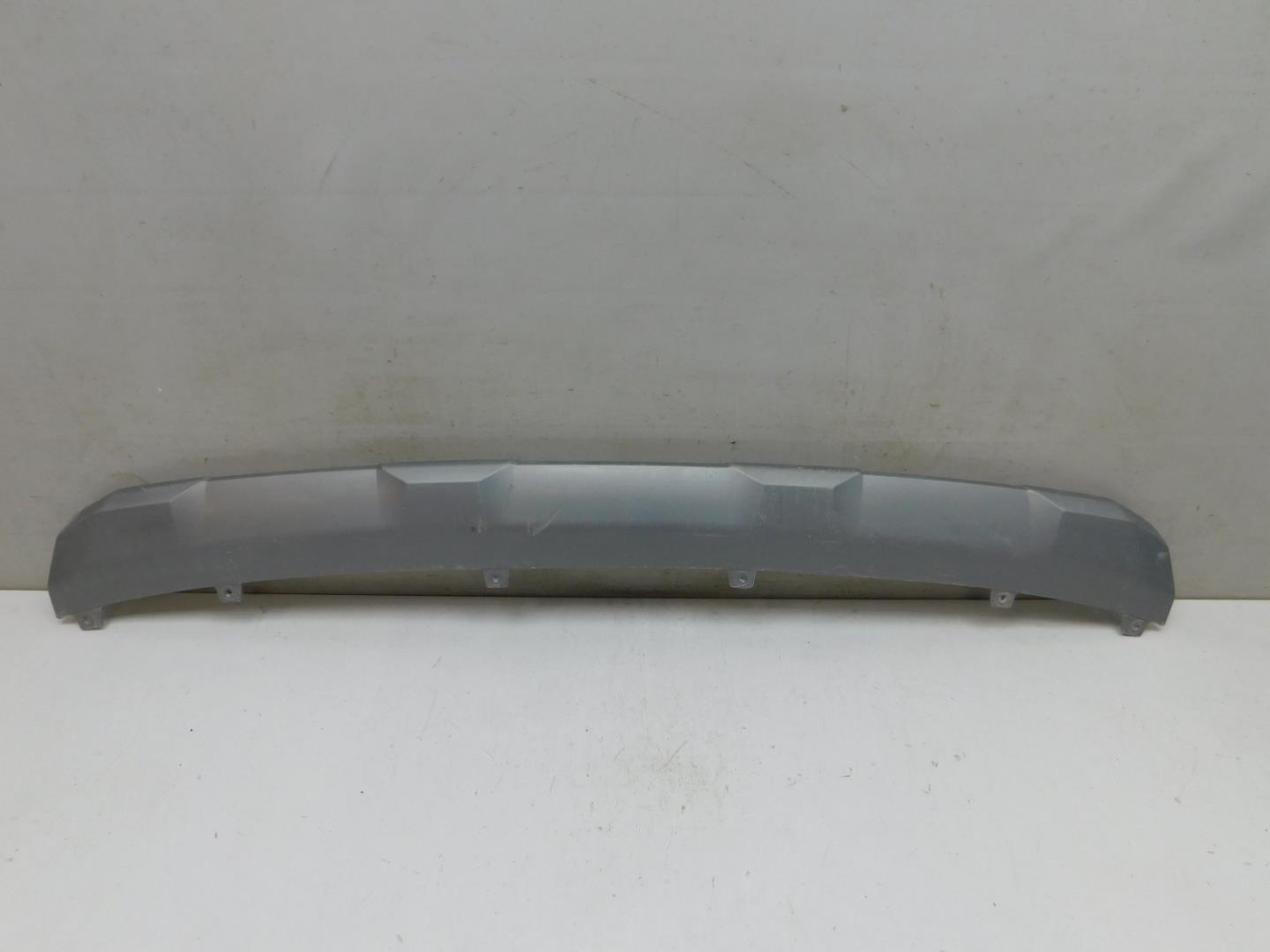 Накладка переднего бампера