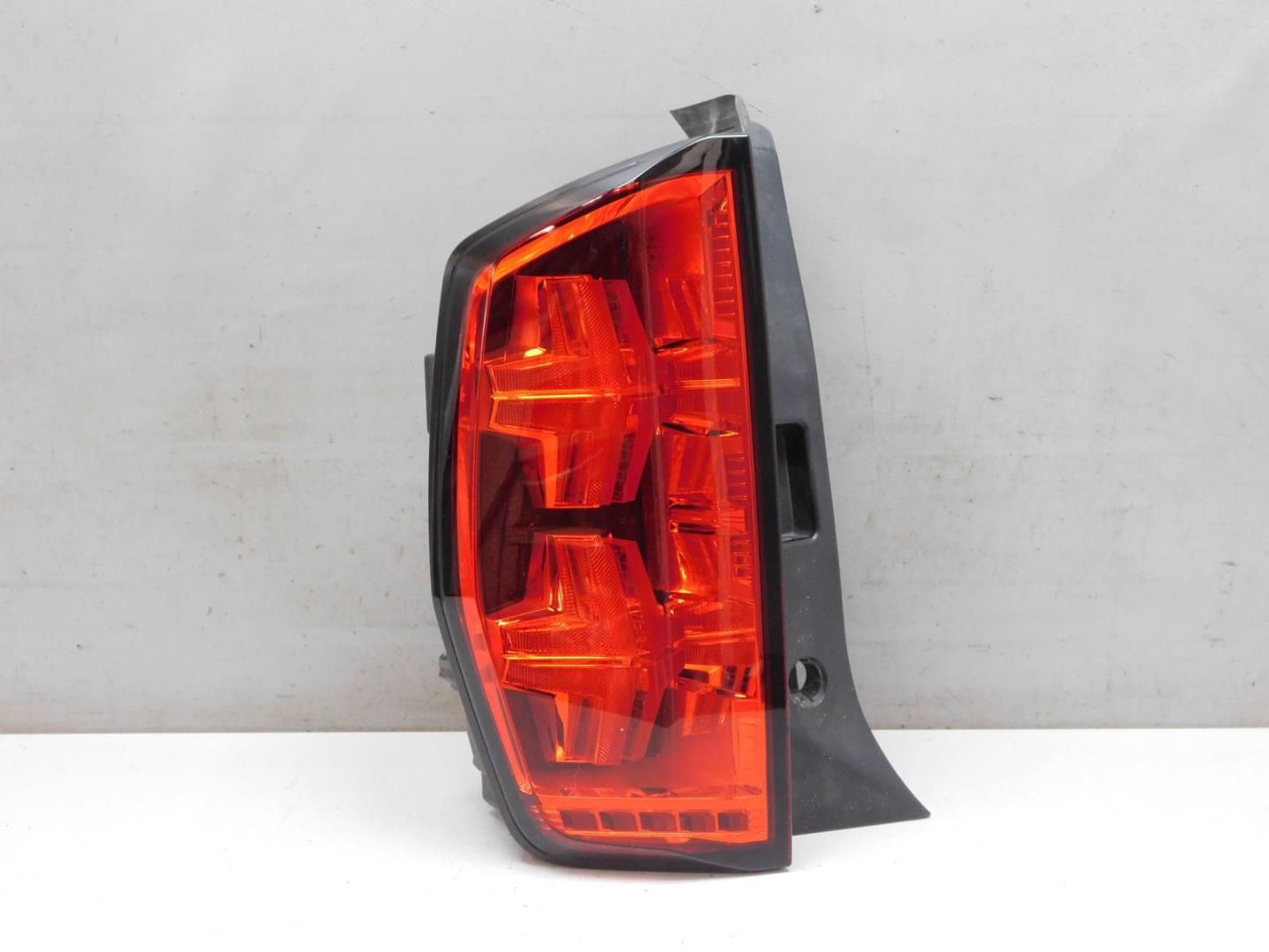 Фонарь задний левый