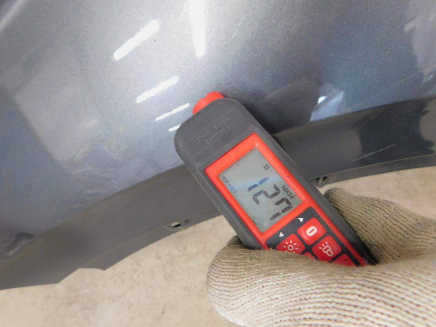 Крыло переднее левое