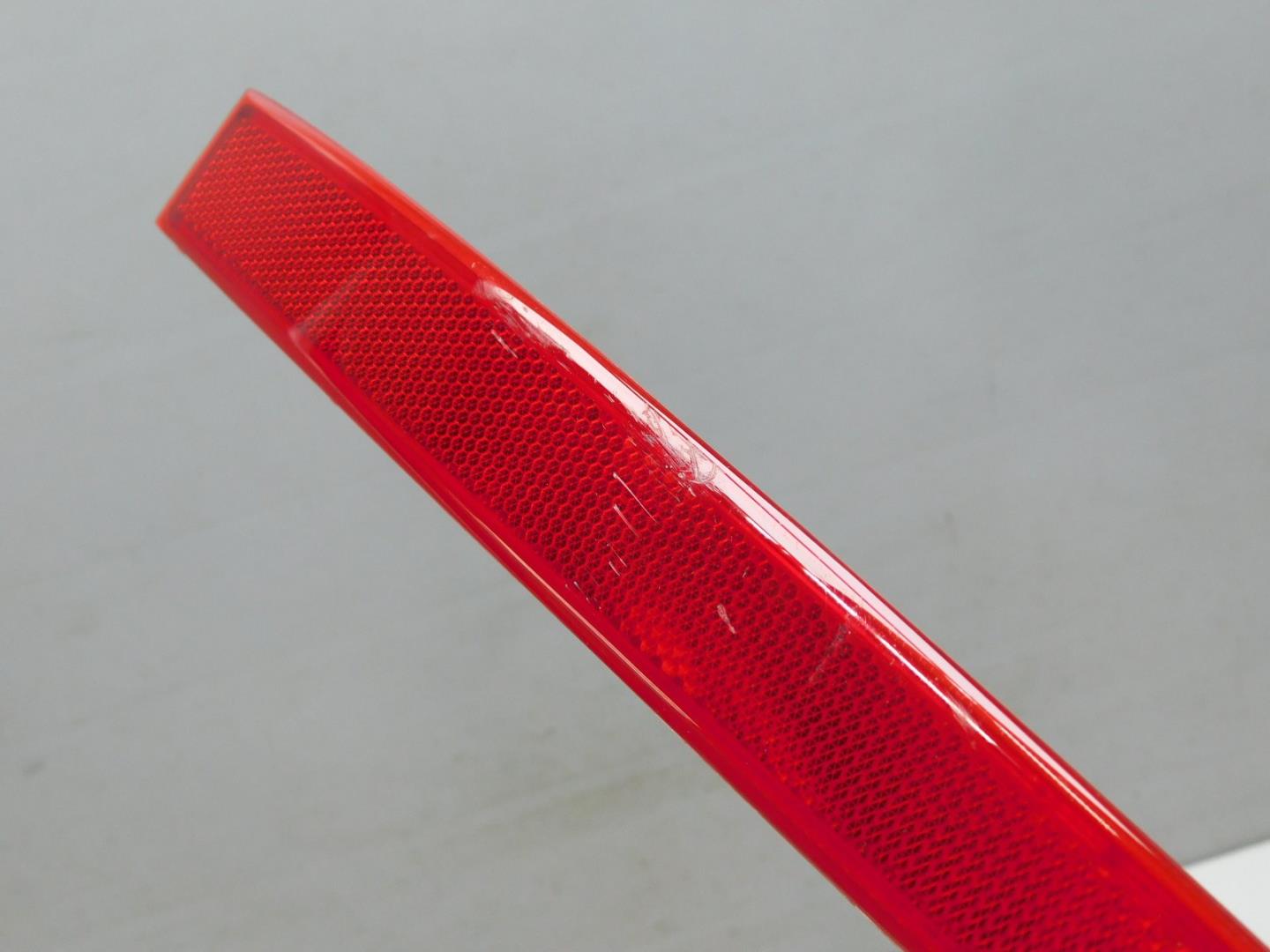 Фонарь задний в бампер левый