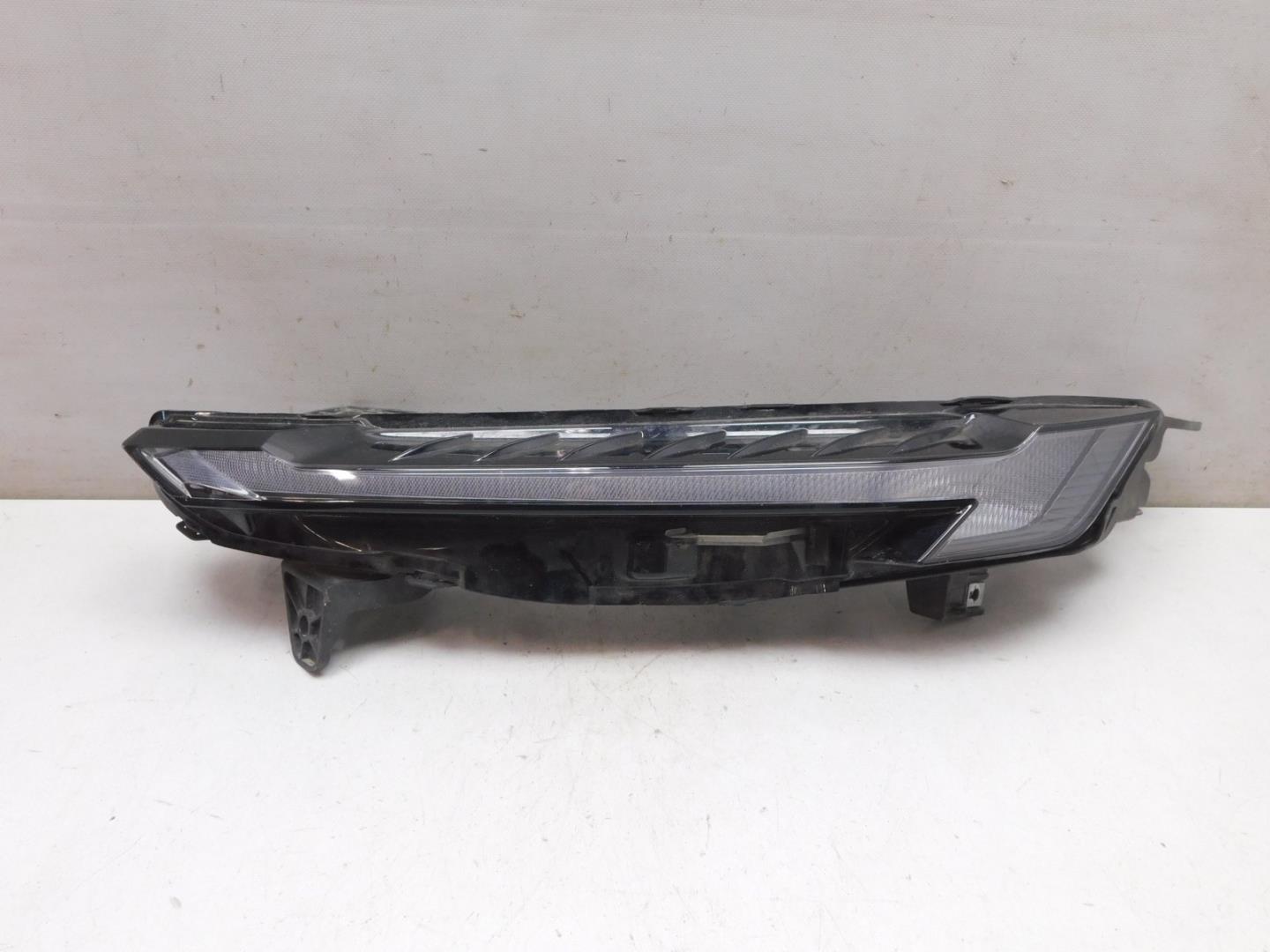 Габарит передний левый