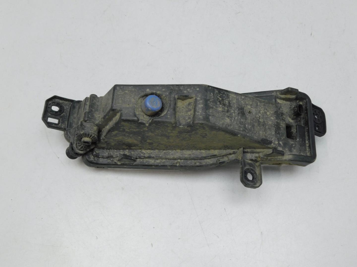 Фара противотуманная правая