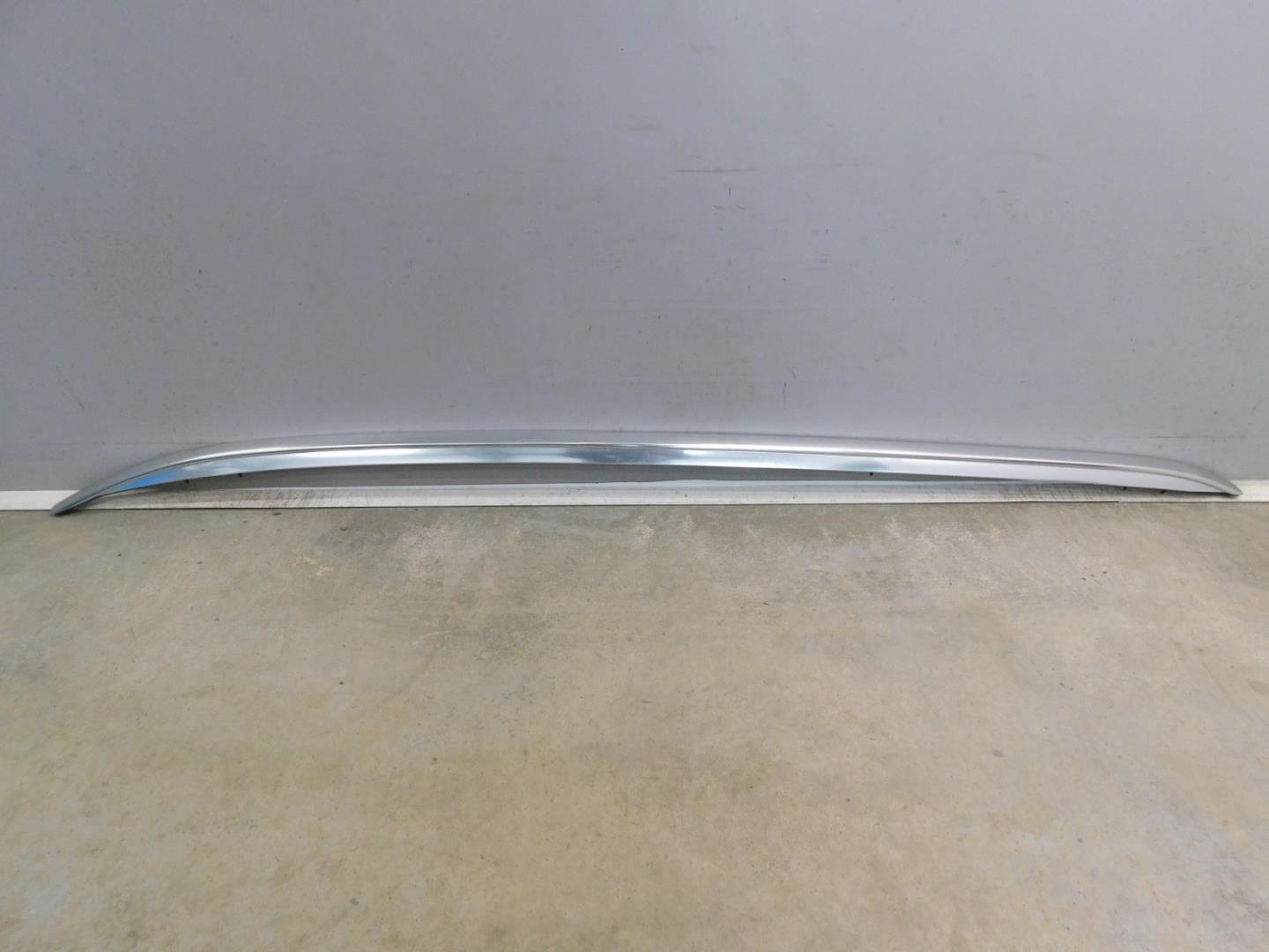 Рейлинг (релинг) левый (планка на крышу)