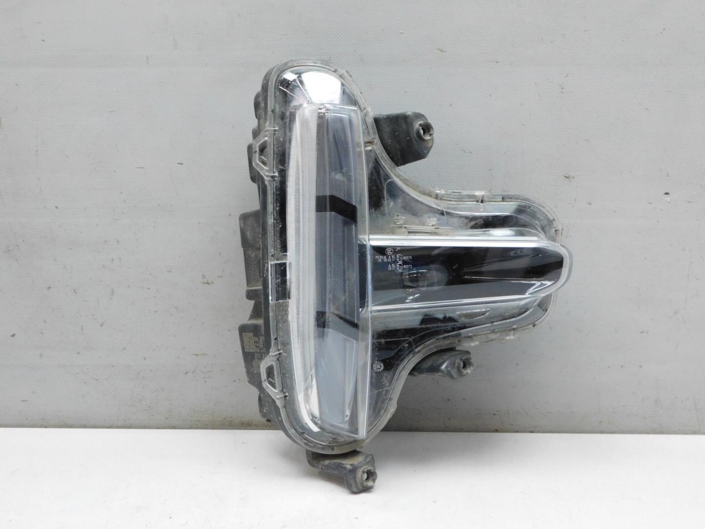 Габарит передний правый