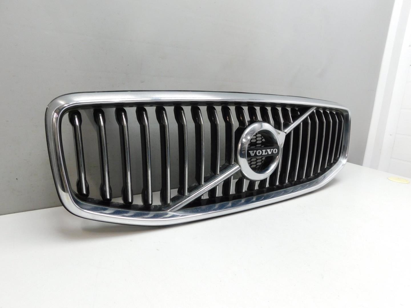 Решетка радиатора