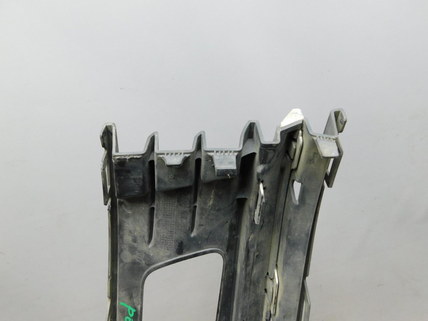 Решетка в бампер левая