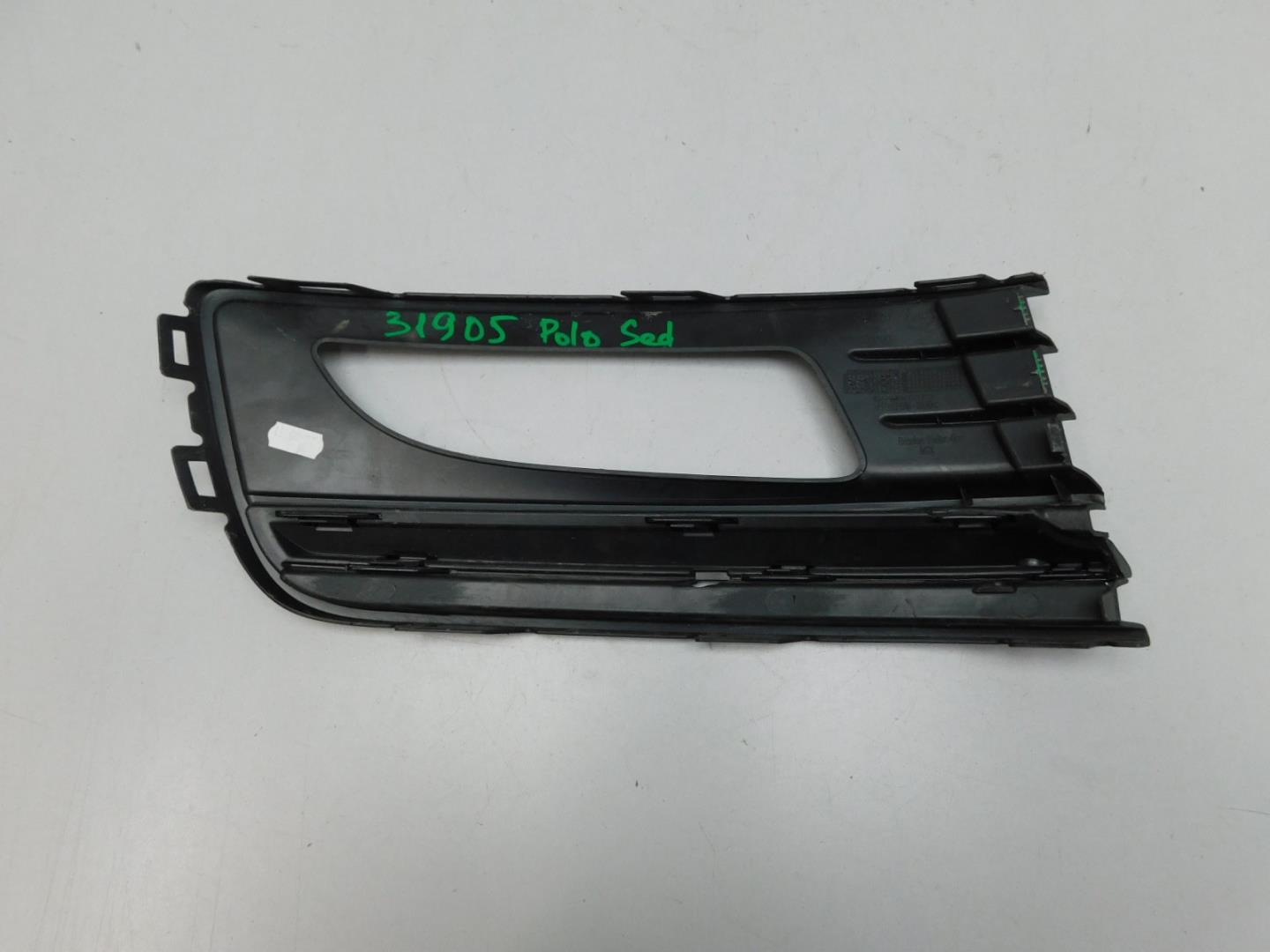 Решетка в бампер левая