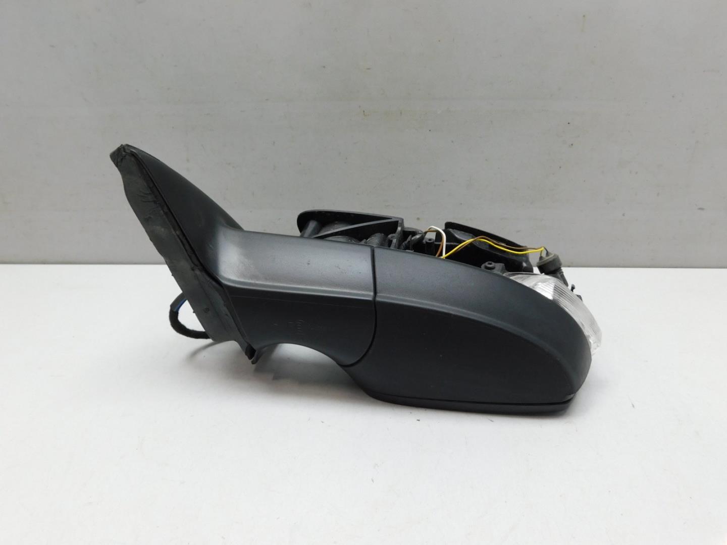 Зеркало левое электрическое