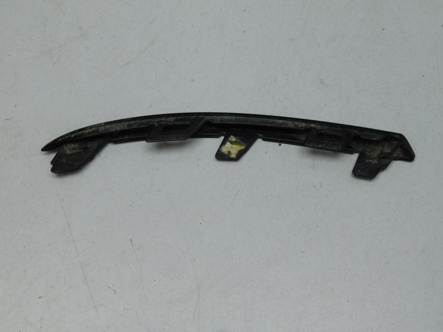 Молдинг заднего бампера