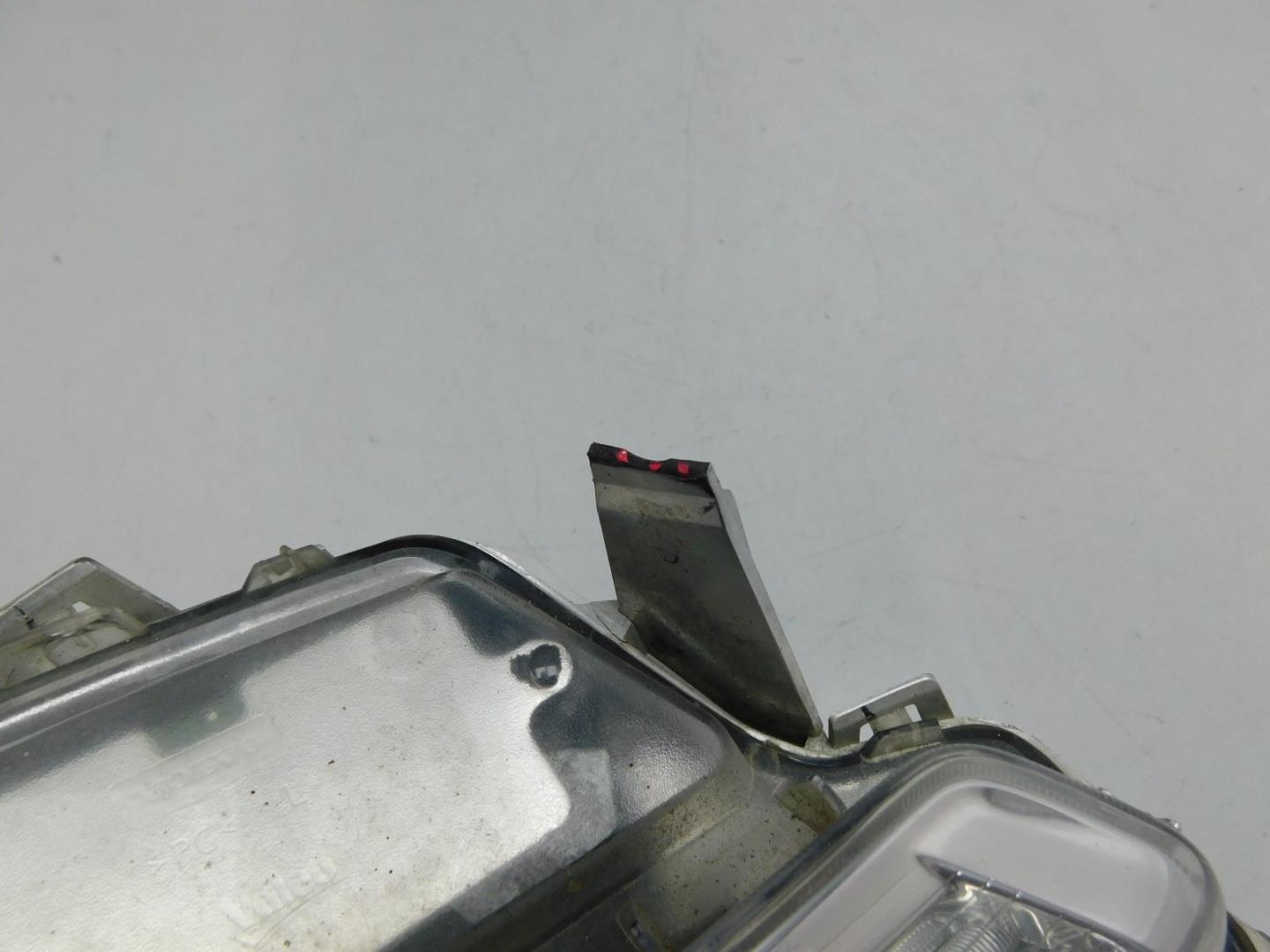 Габарит передний левый