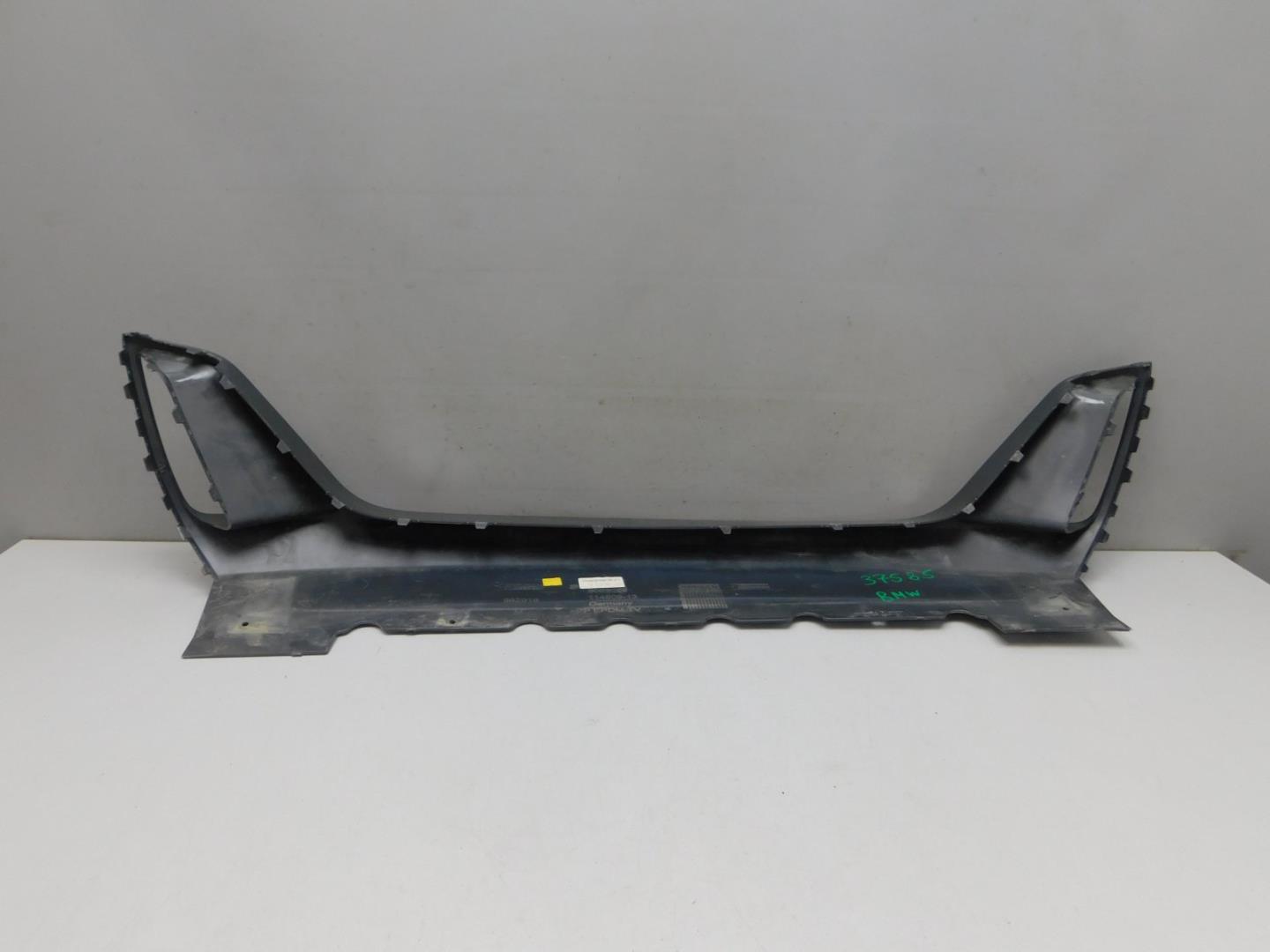 Накладка переднего бампера