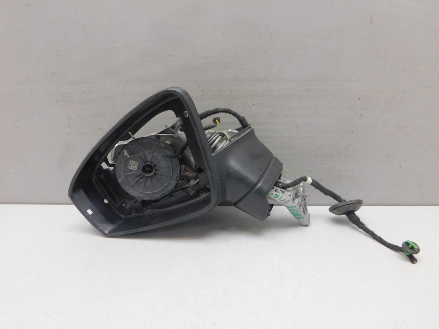 Зеркало левое электрическое