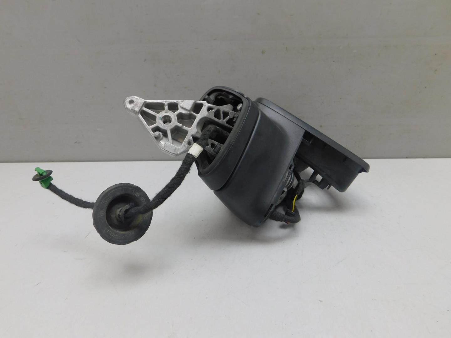 Зеркало левое электрическое