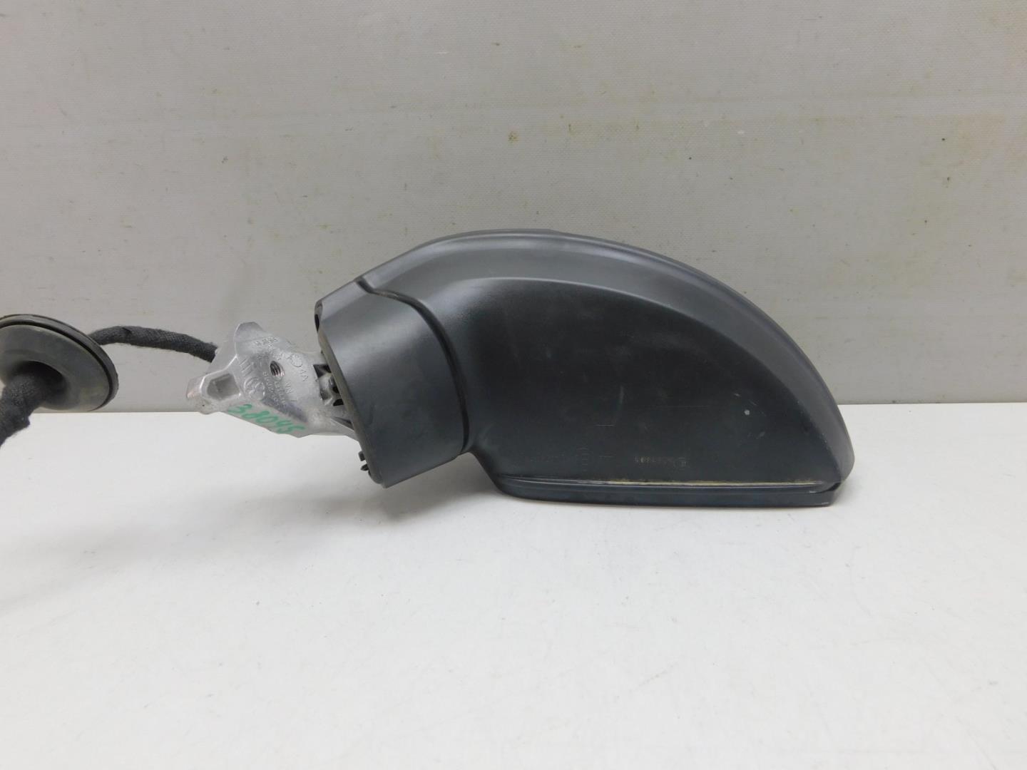 Зеркало левое электрическое