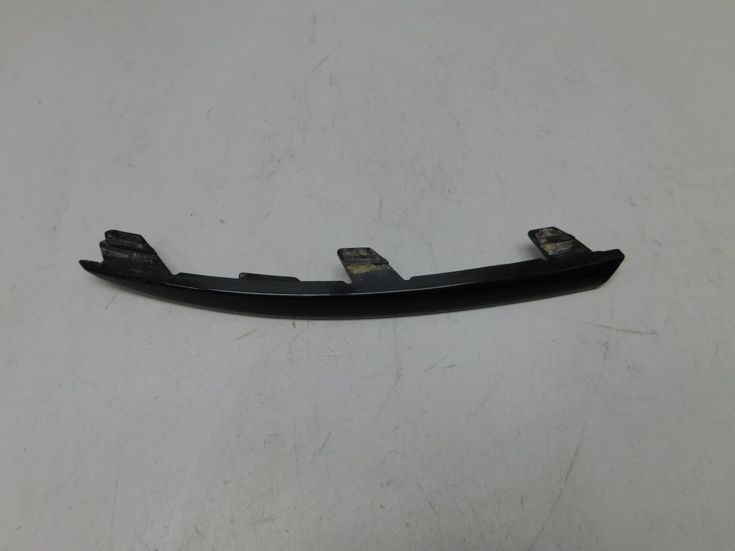 Молдинг заднего бампера