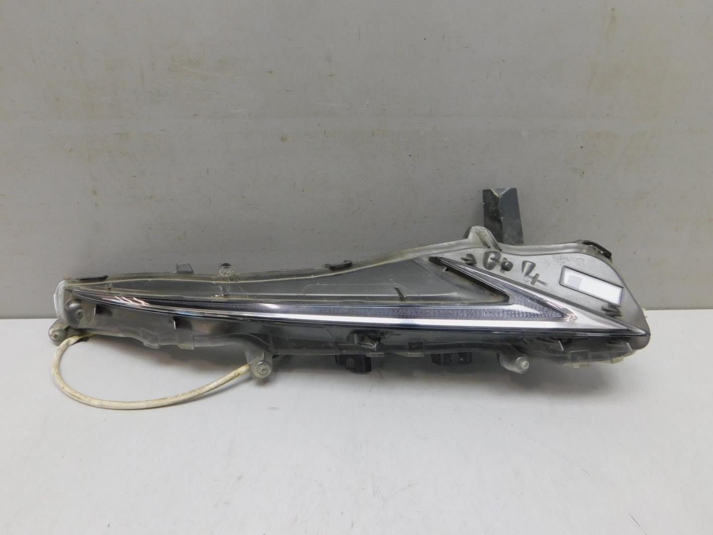 Габарит передний правый