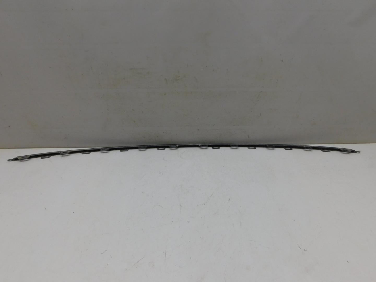 Молдинг заднего бампера