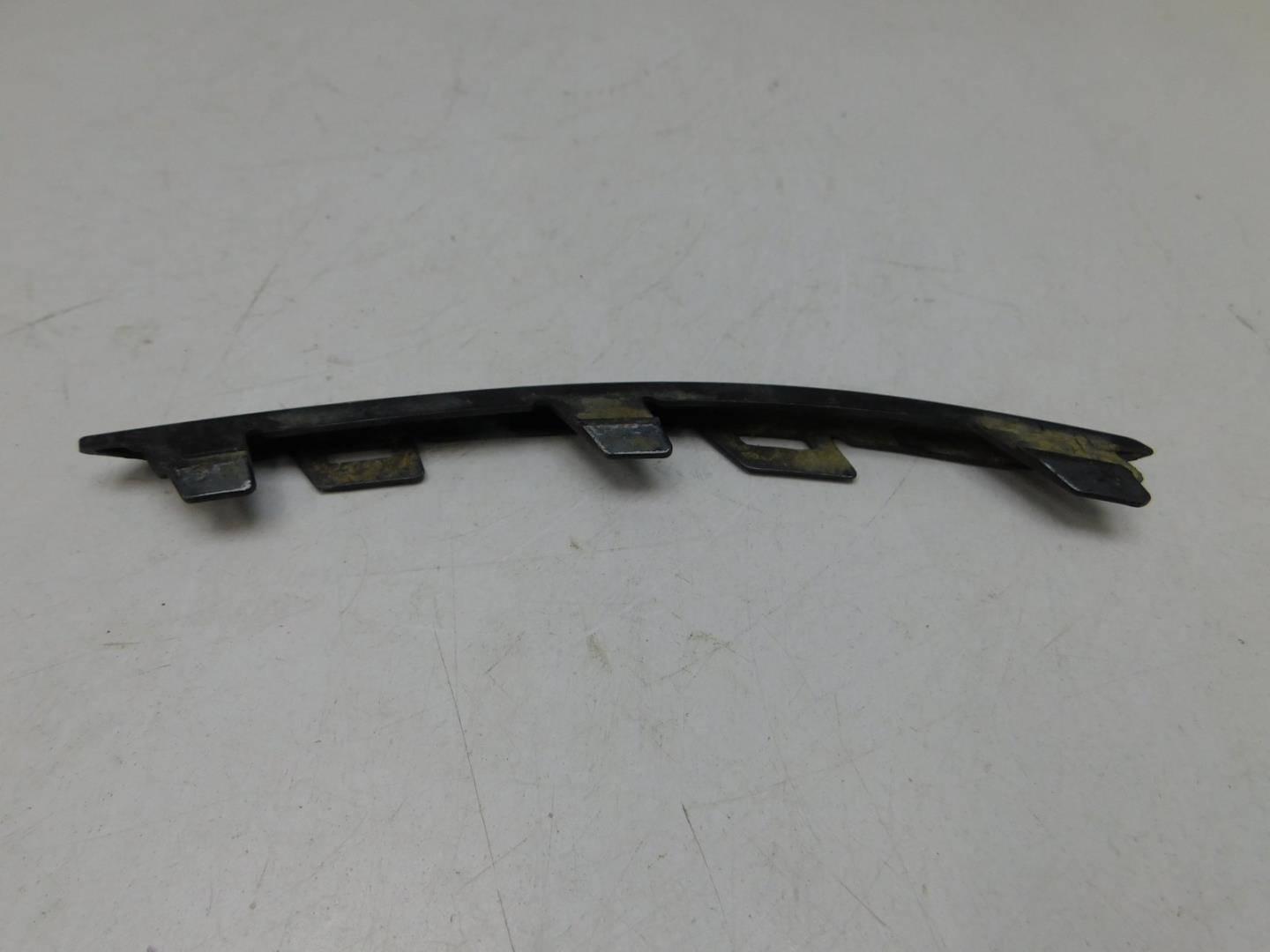 Молдинг заднего бампера