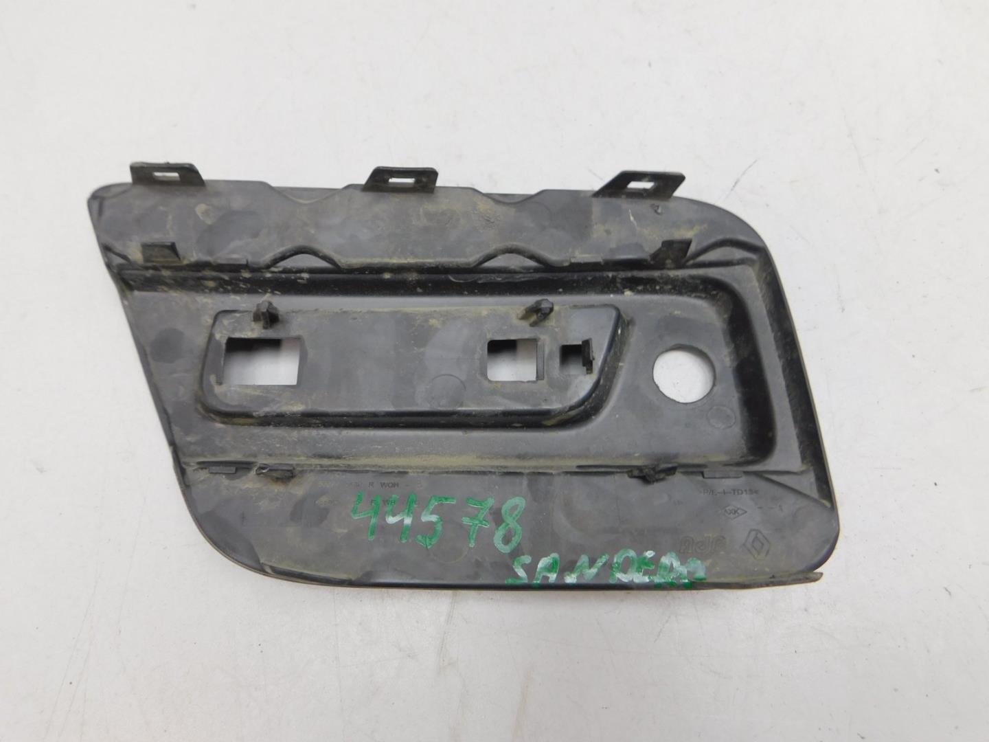 Накладка заднего бампера левая