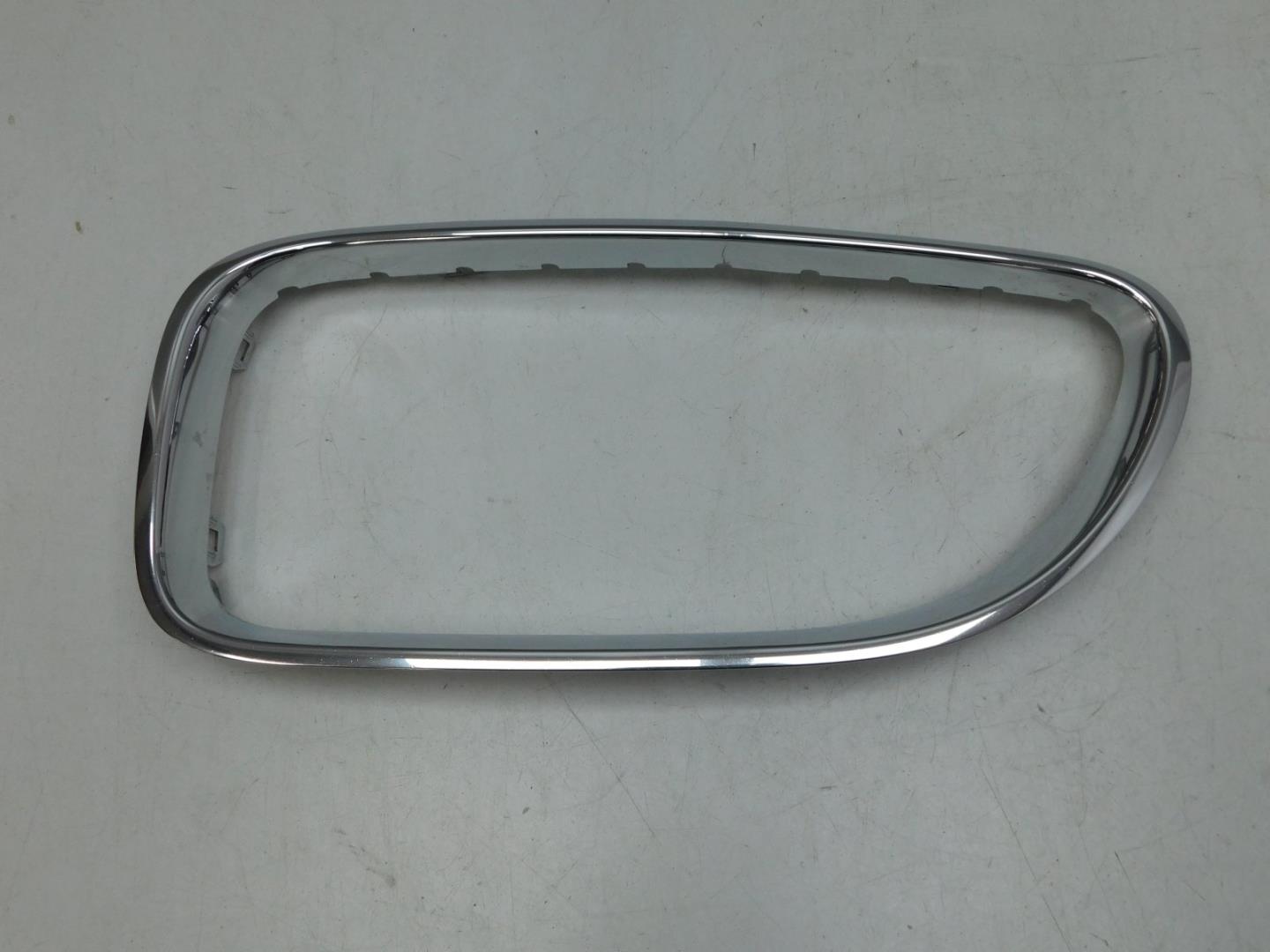 Накладка на решетку радиатора