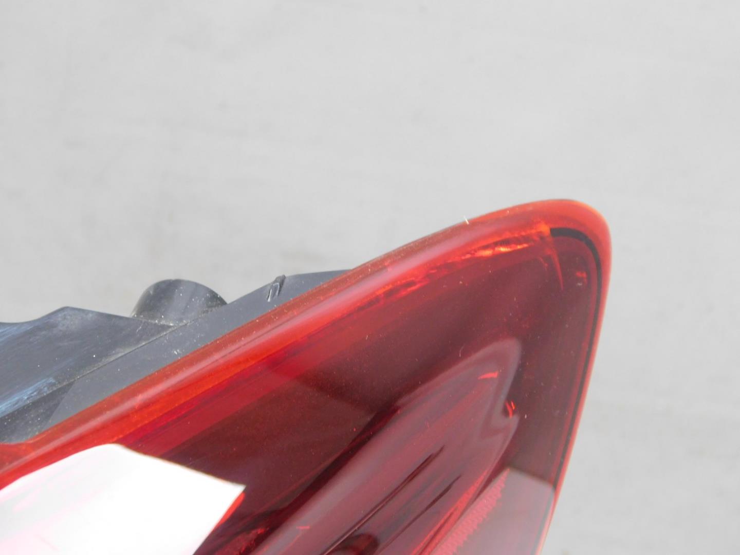 Фонарь задний наружный правый