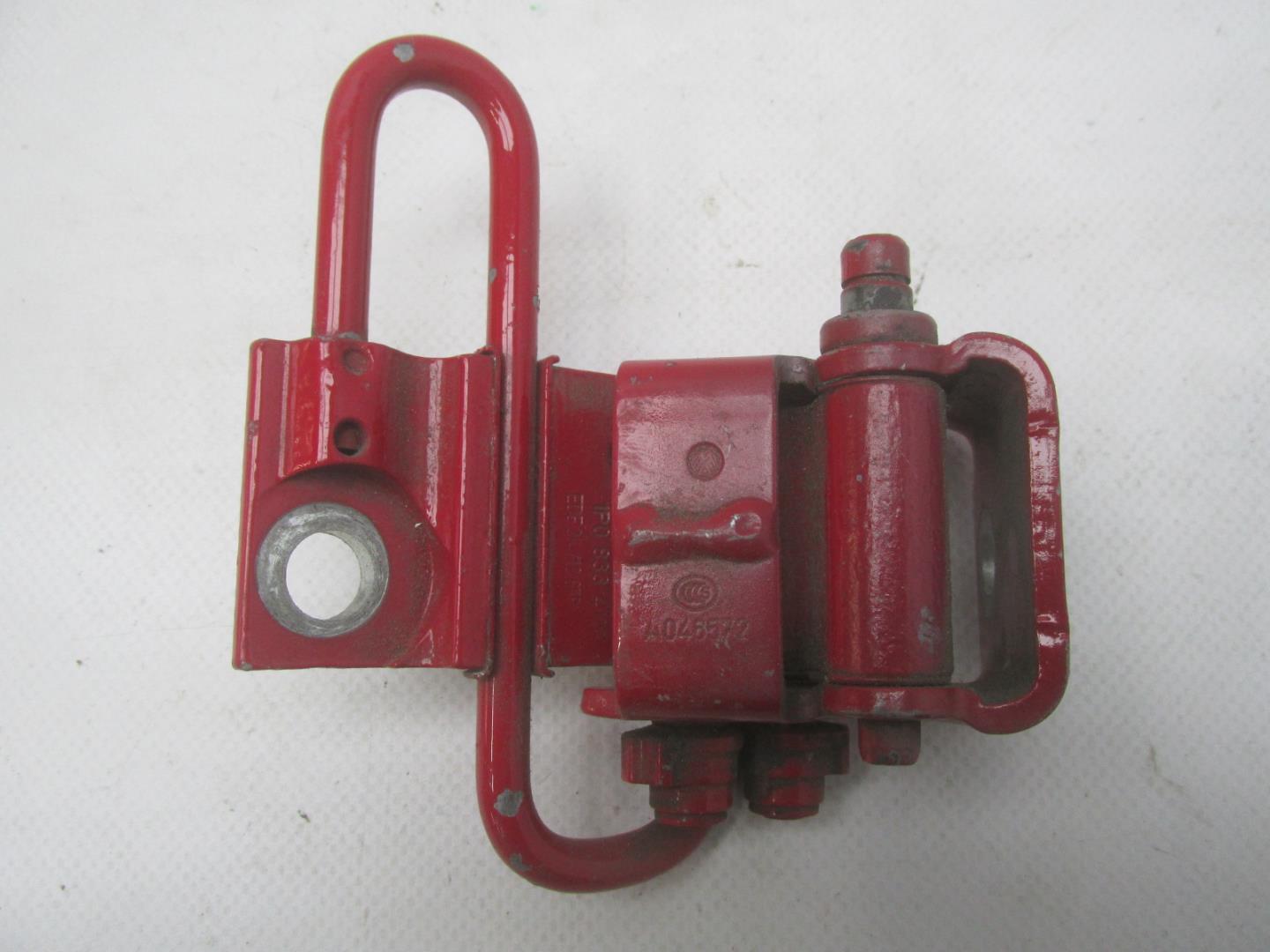 Петля двери задней левой верхняя