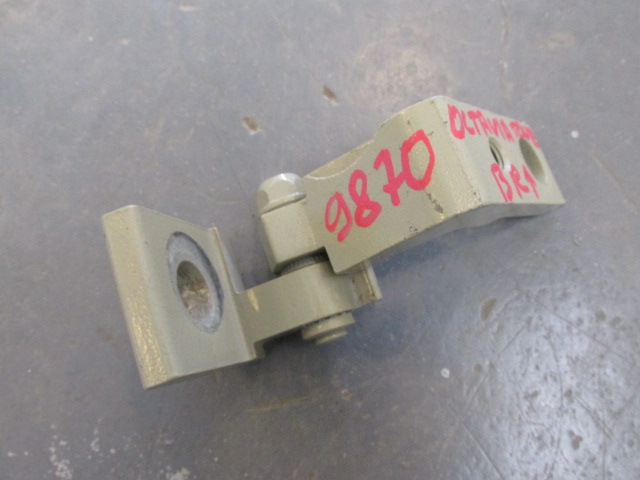 Петля двери задней правой верхняя