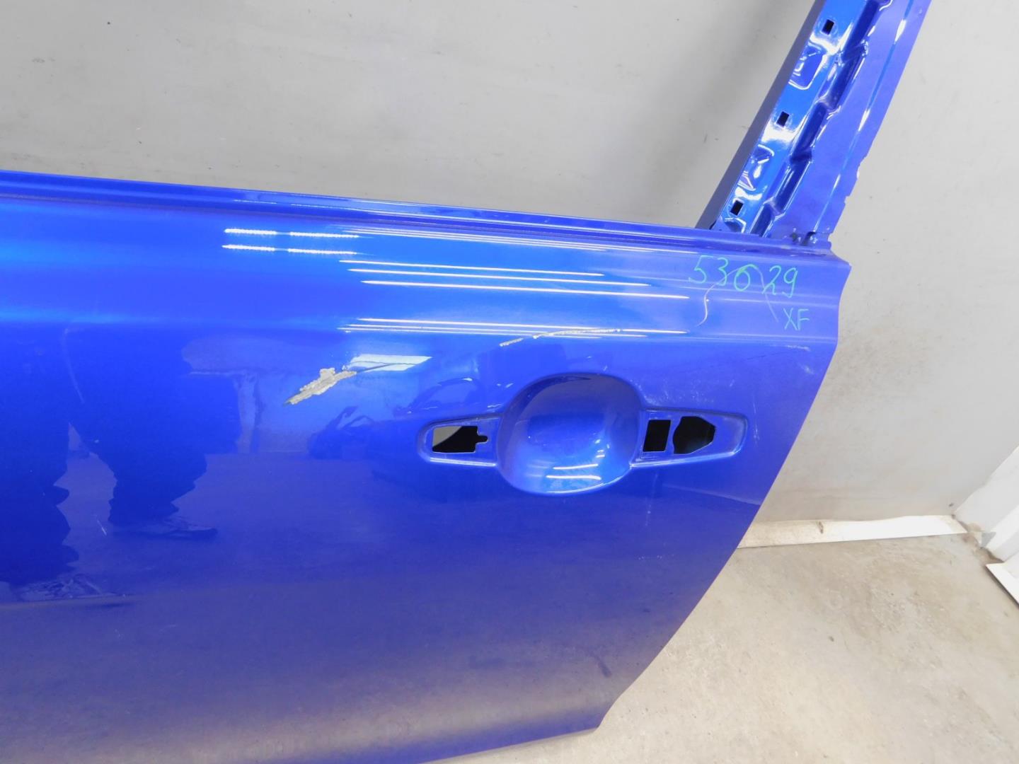 Дверь передняя левая