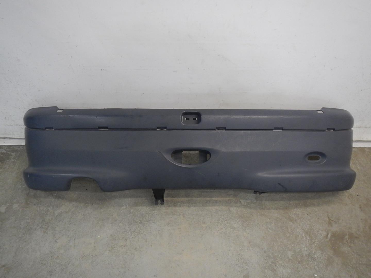 Бампер задний