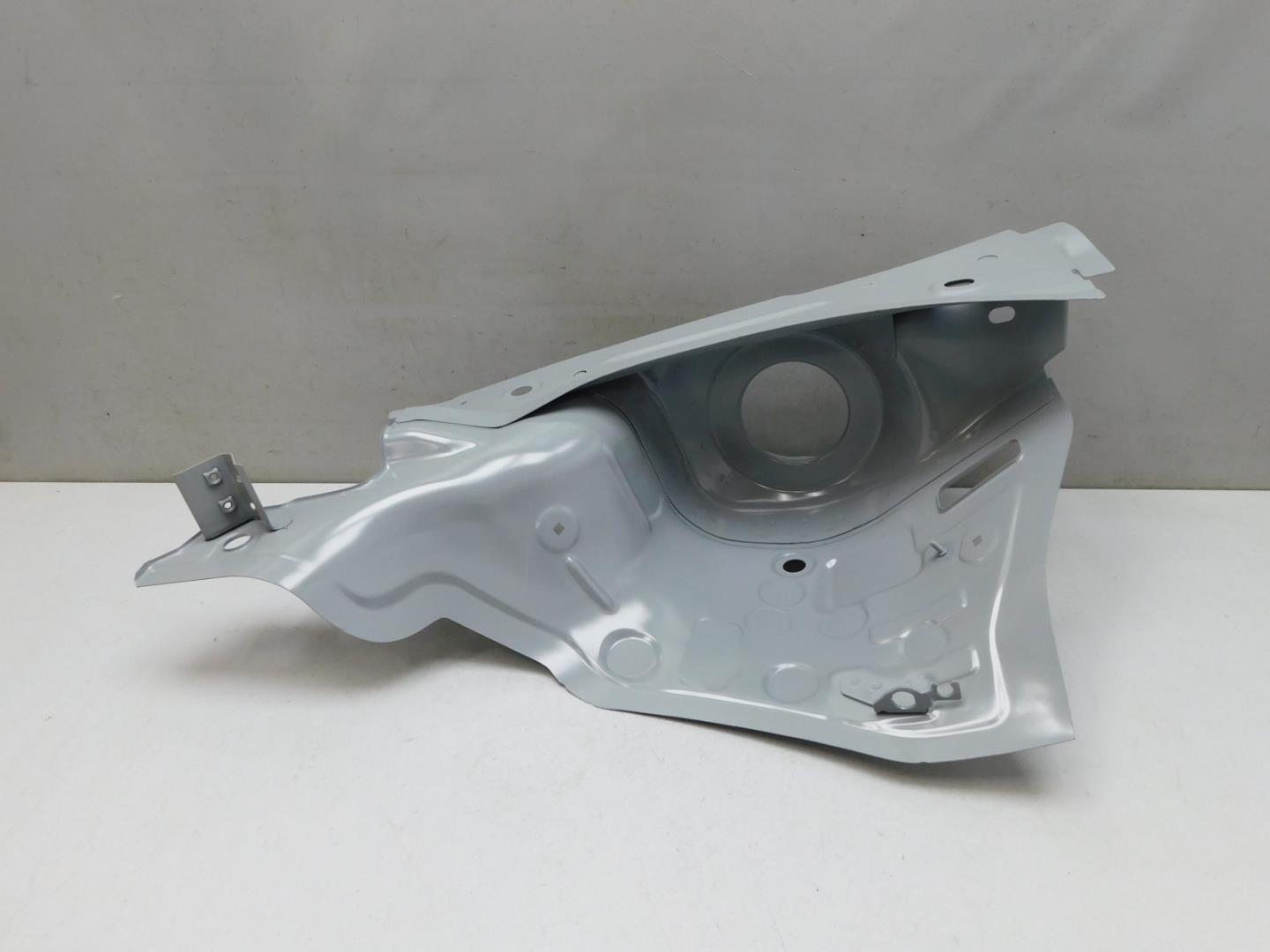 Кузовной элемент