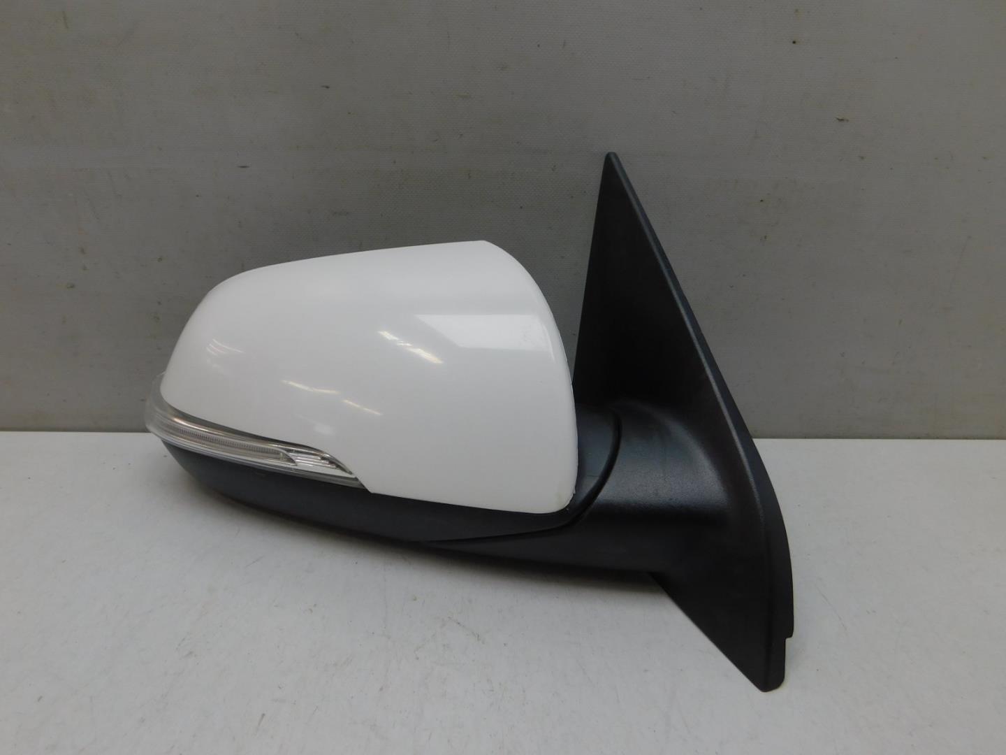 Зеркало правое электрическое