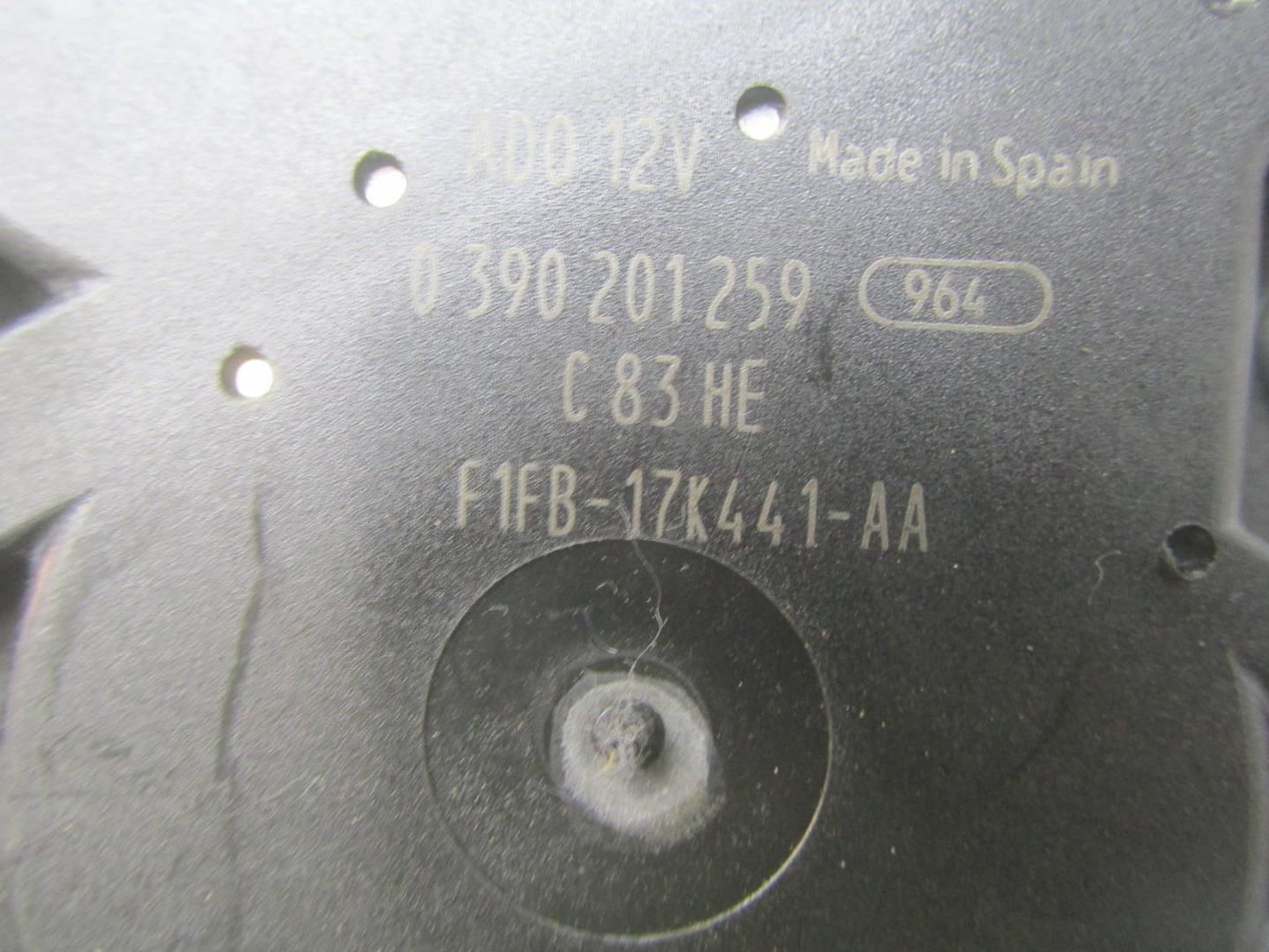 Моторчик стеклоочистителя задний