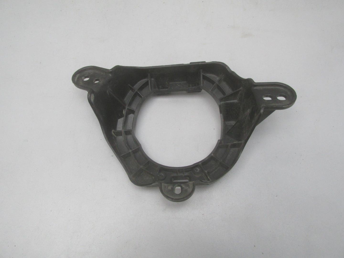 Кронштейн фары противотуманной левой