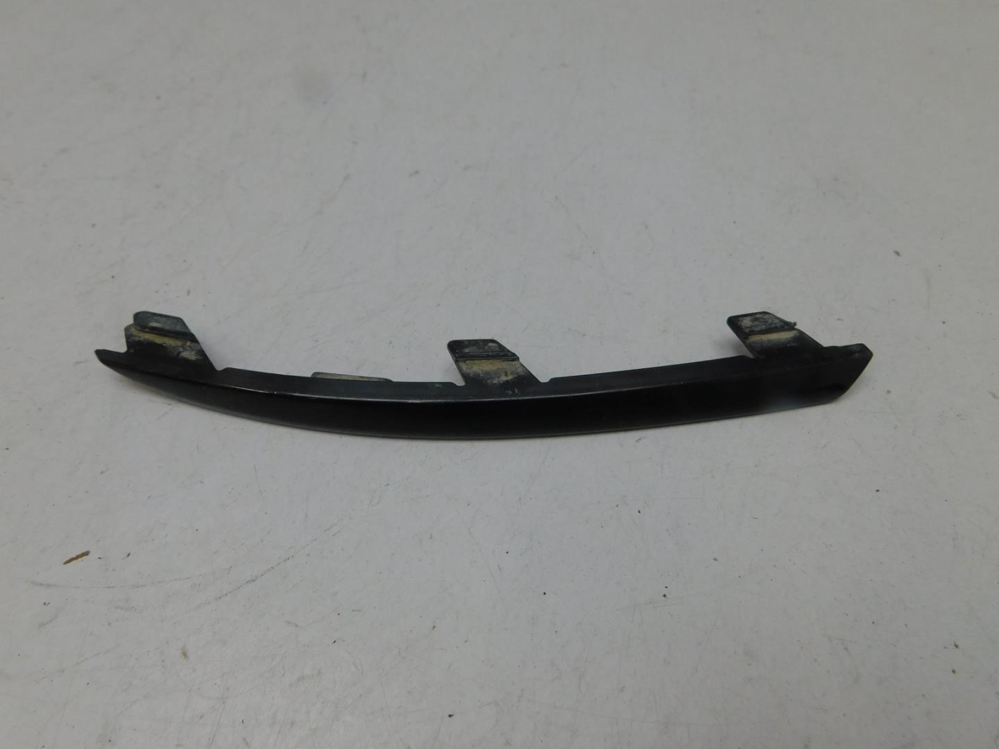 Молдинг заднего бампера