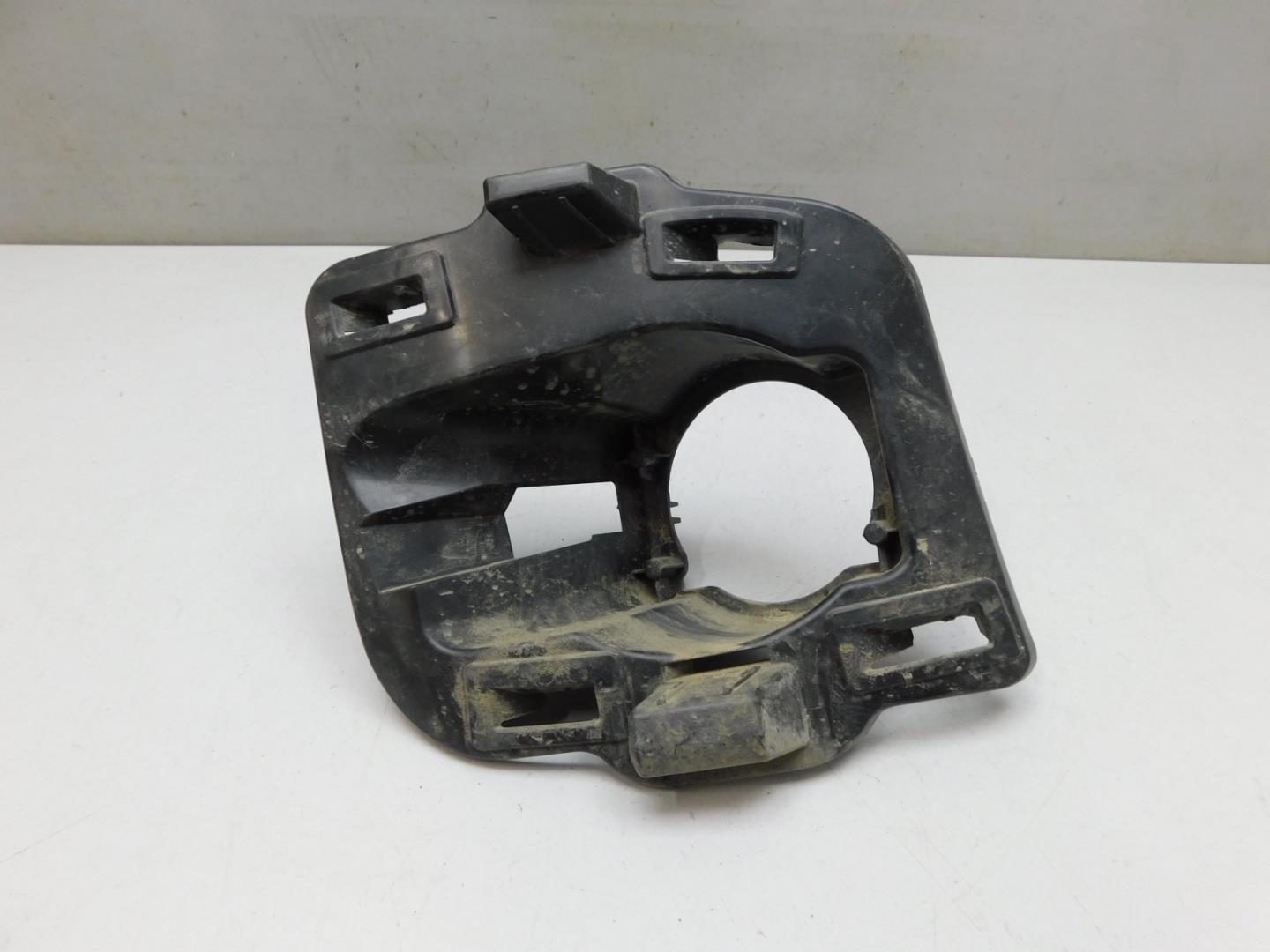 Кронштейн фары противотуманной правой