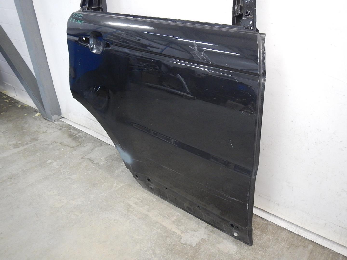 Дверь задняя правая