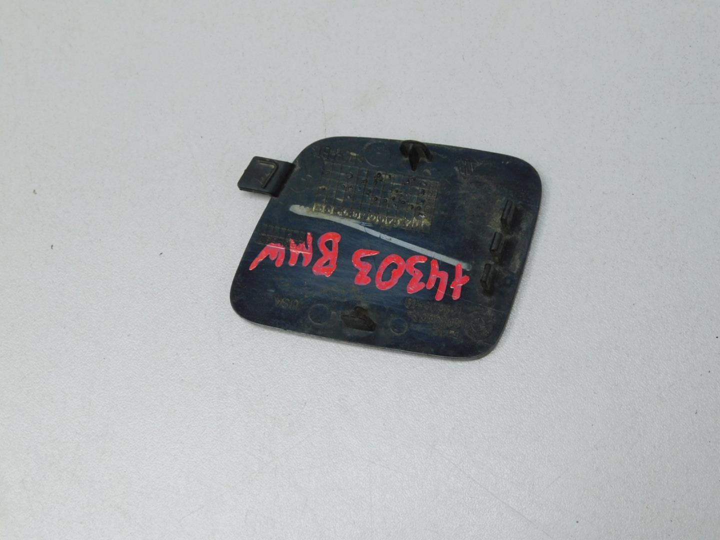 Заглушка буксировочного крюка