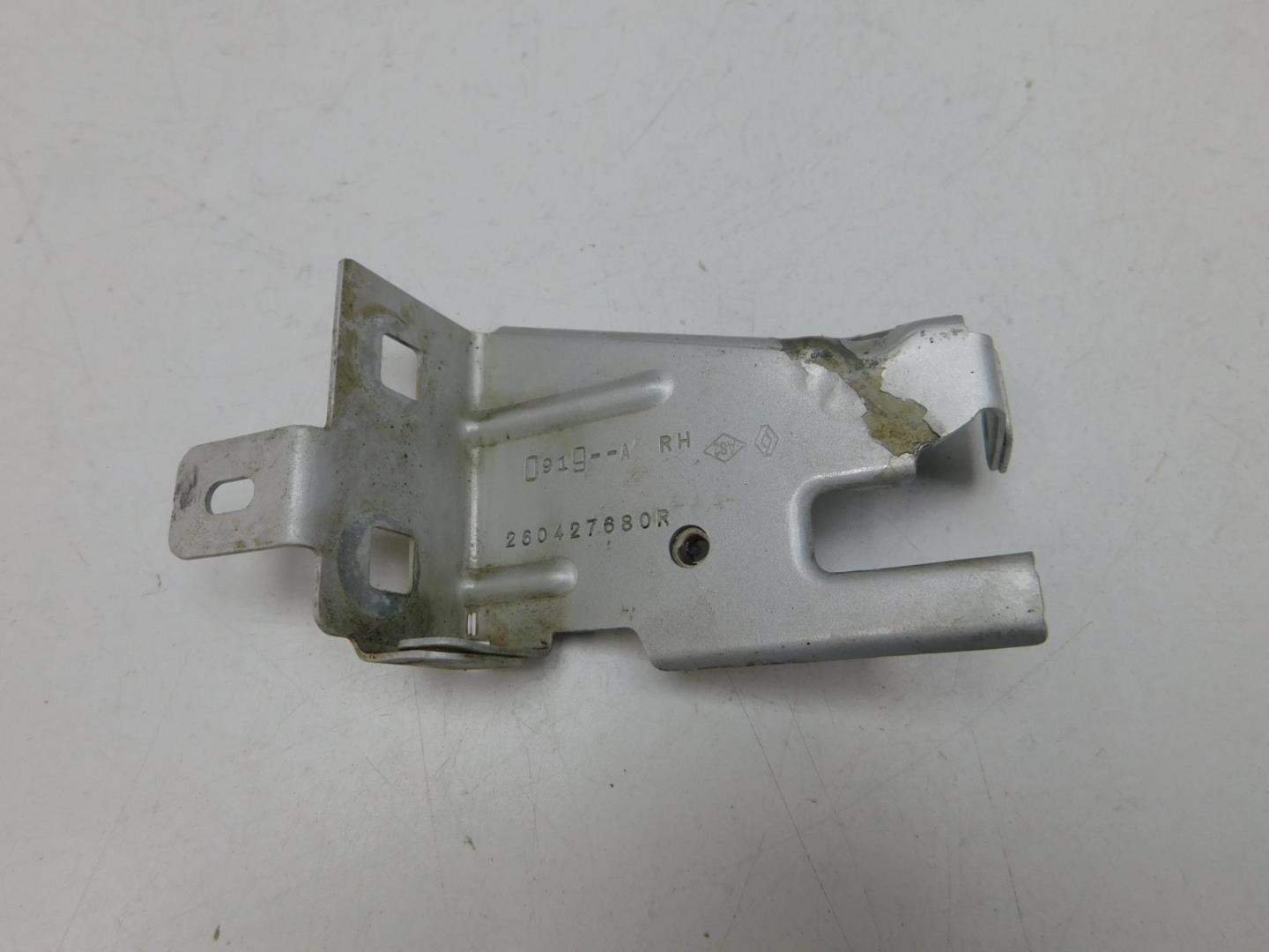 Крепеж фары