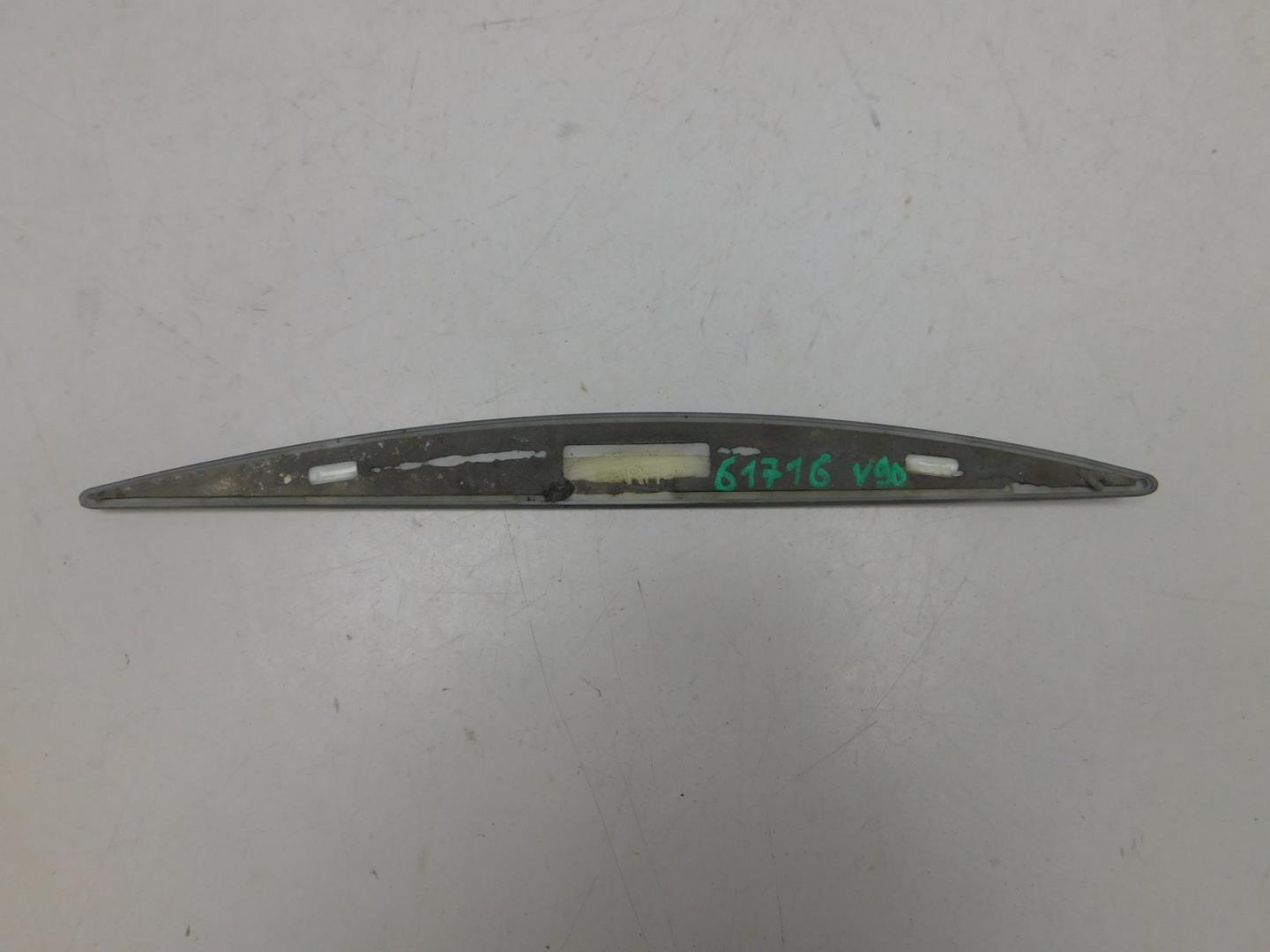 Накладка двери задней правой