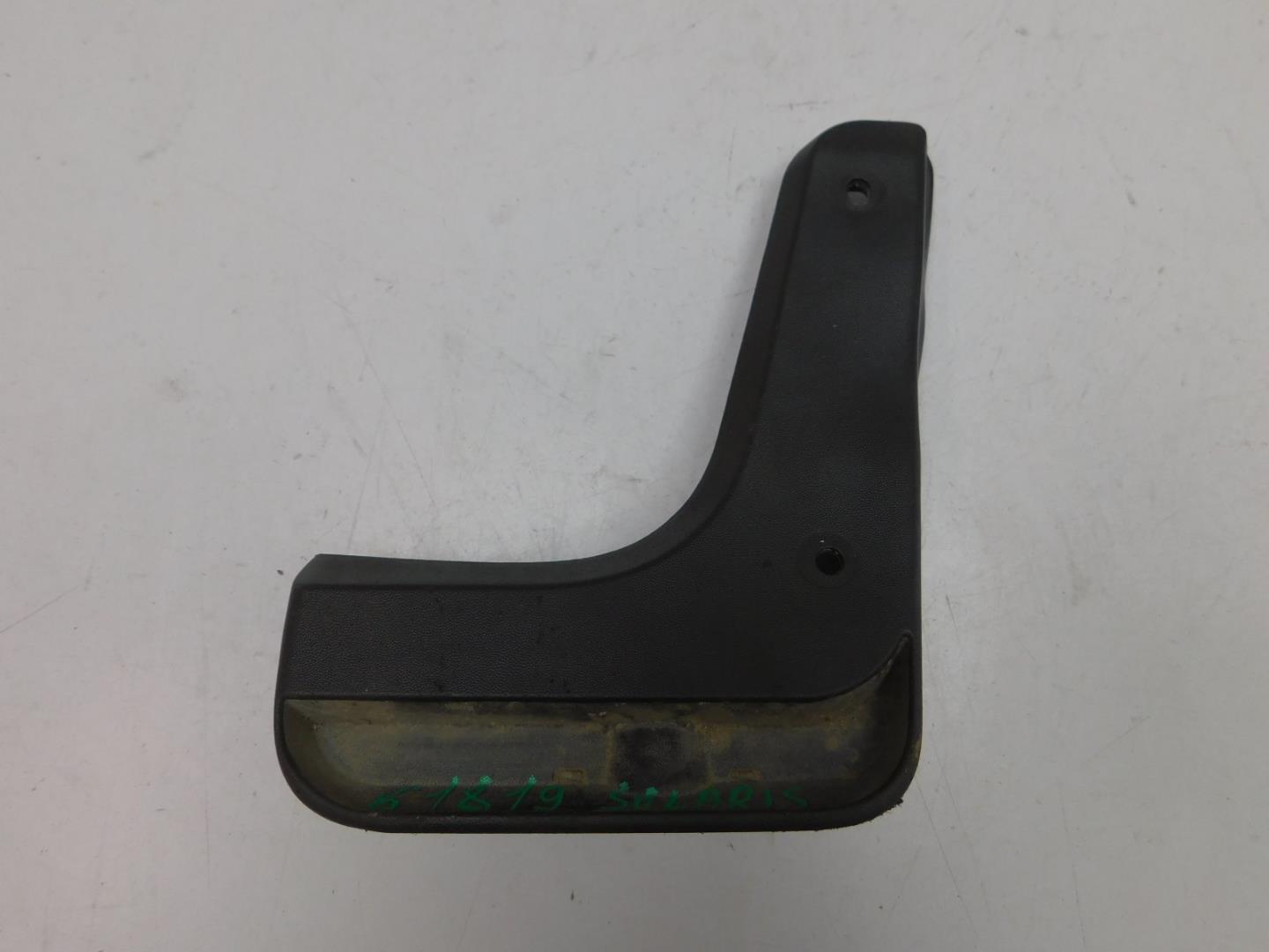 Брызговик задний левый