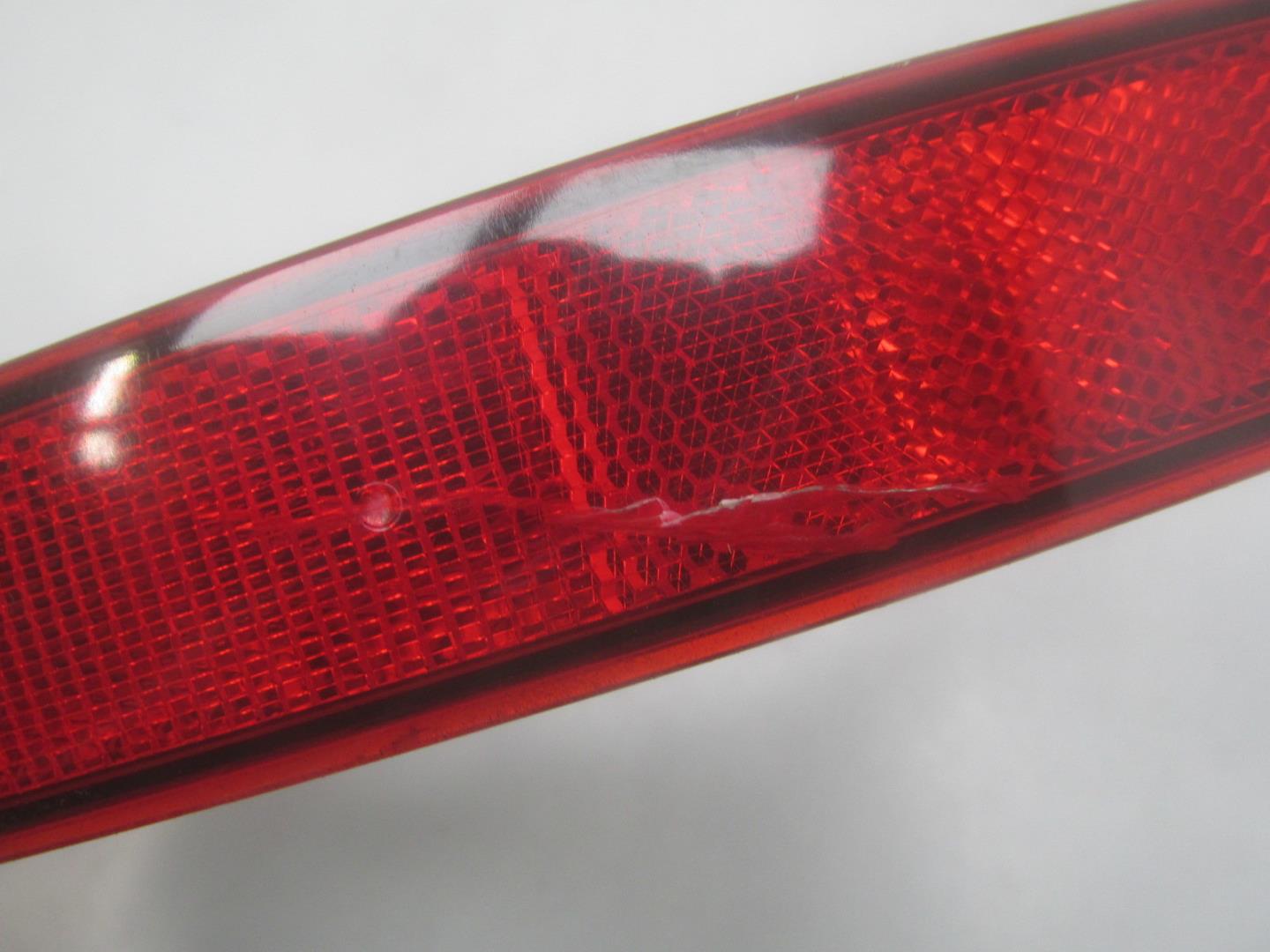 Фонарь задний в бампер правый