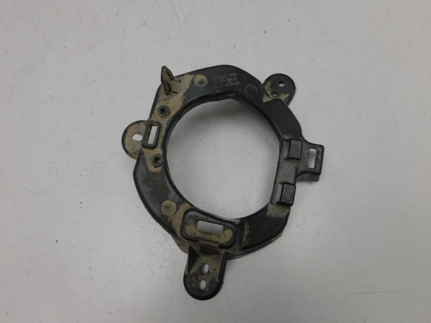 Кронштейн фары противотуманной правой